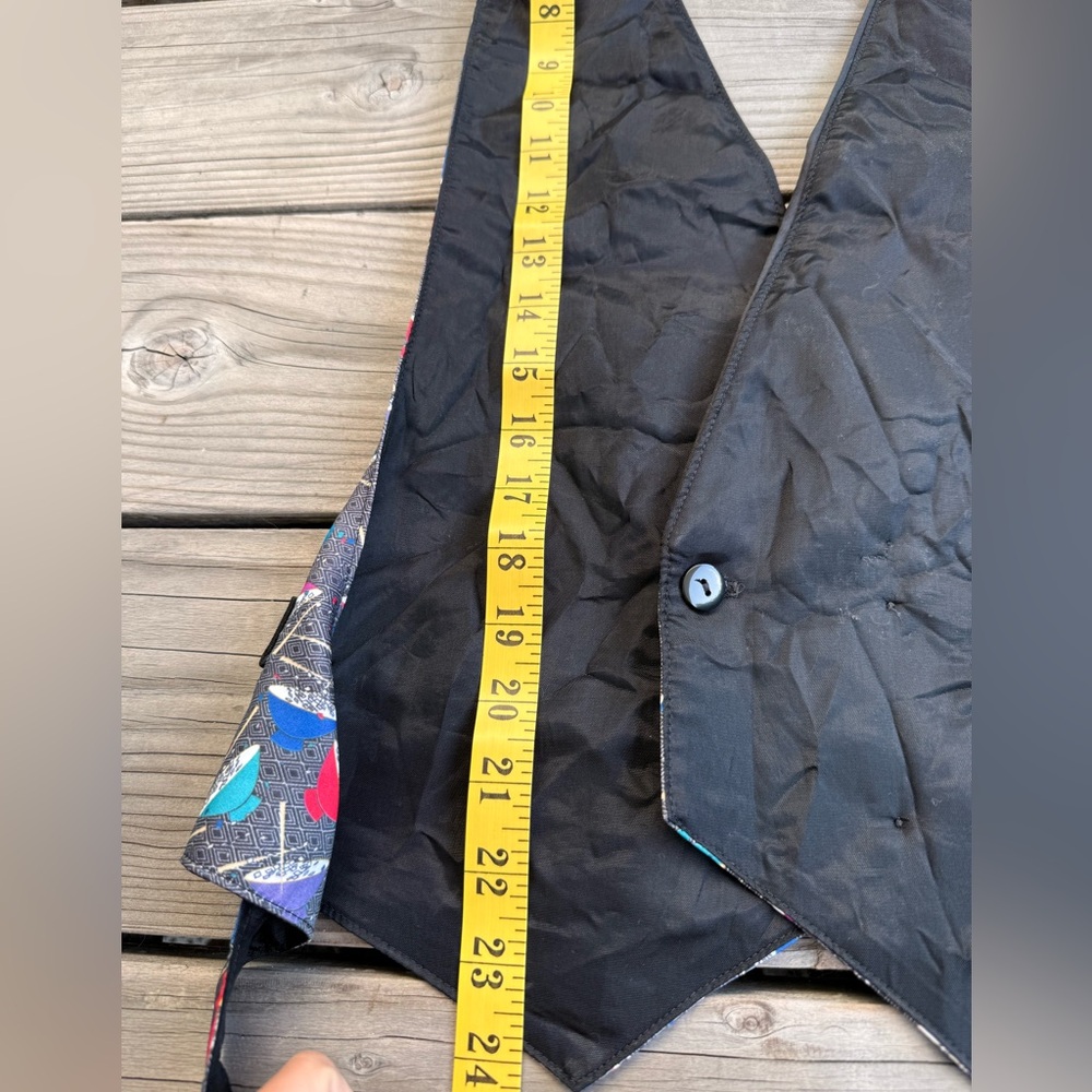 Colorful Vest with Ramen Pattern - Picture 6 of 8